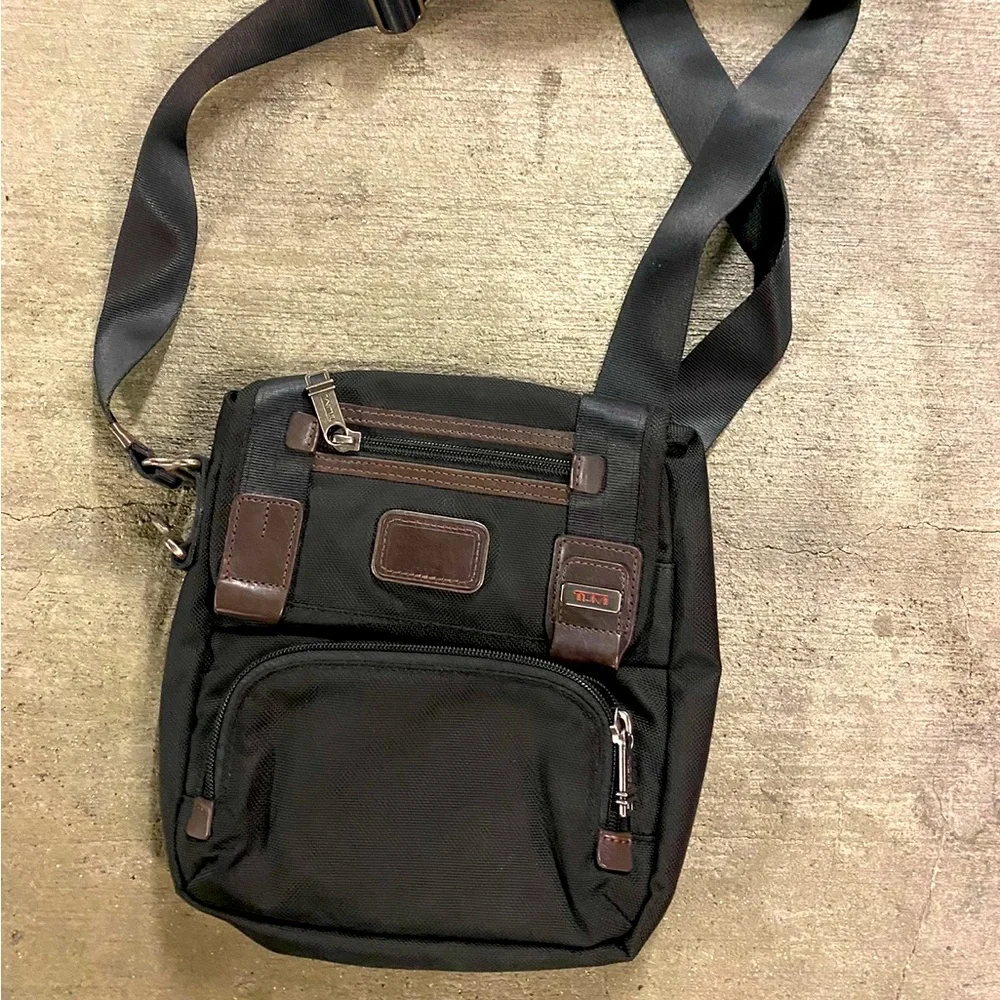 TUMI Alpha Messenger Bag